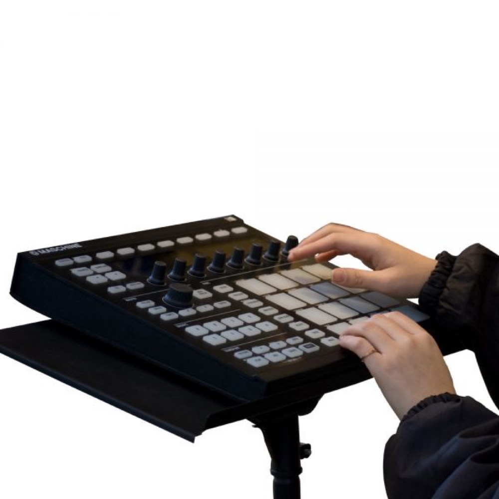 KIKUTANI KS-203 ミニキーボード用 スタンド Native Instruments MASCHINE 使用例画像