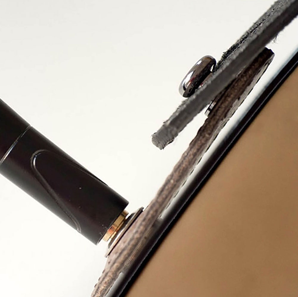 Righton! STRAPS END PIN JACK STRAP LINK Brown エンドピン用ストラップリンク 使用イメージ