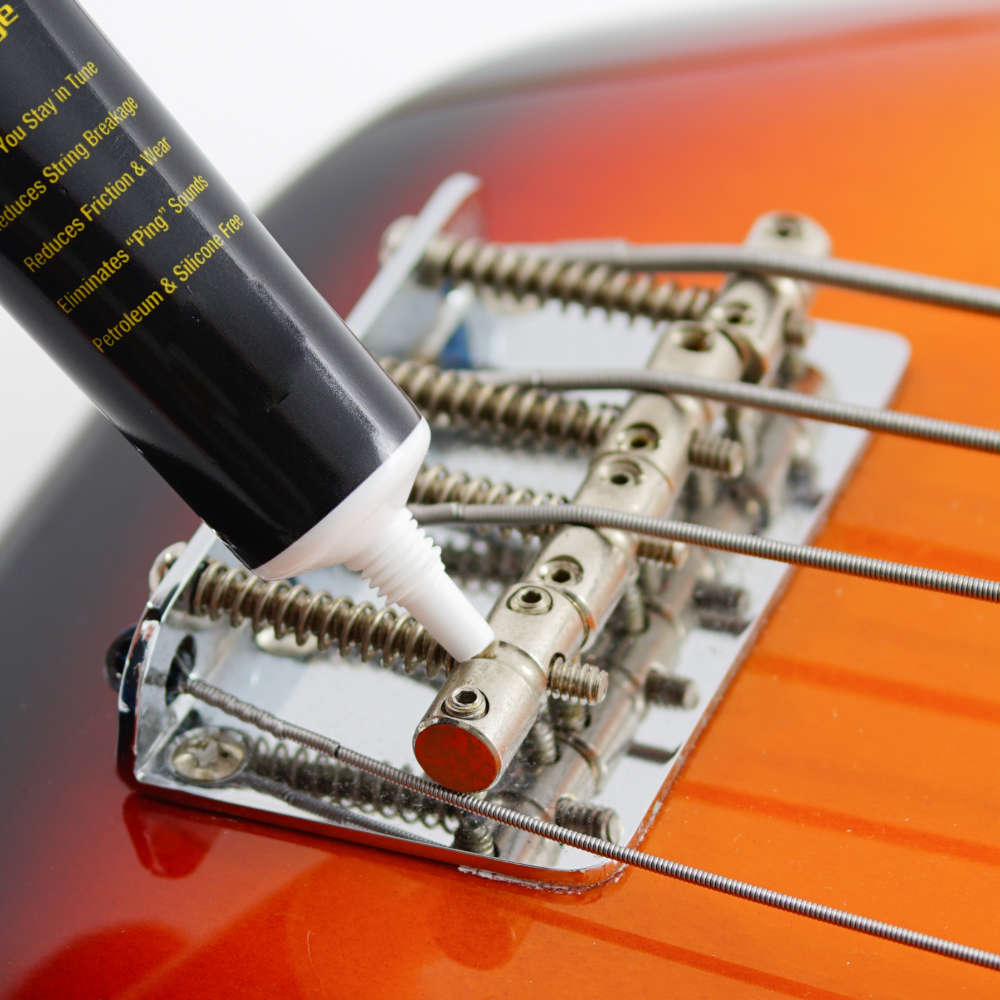 MUSIC NOMAD MN106 チューニングサポートリキッド 使用例画像5