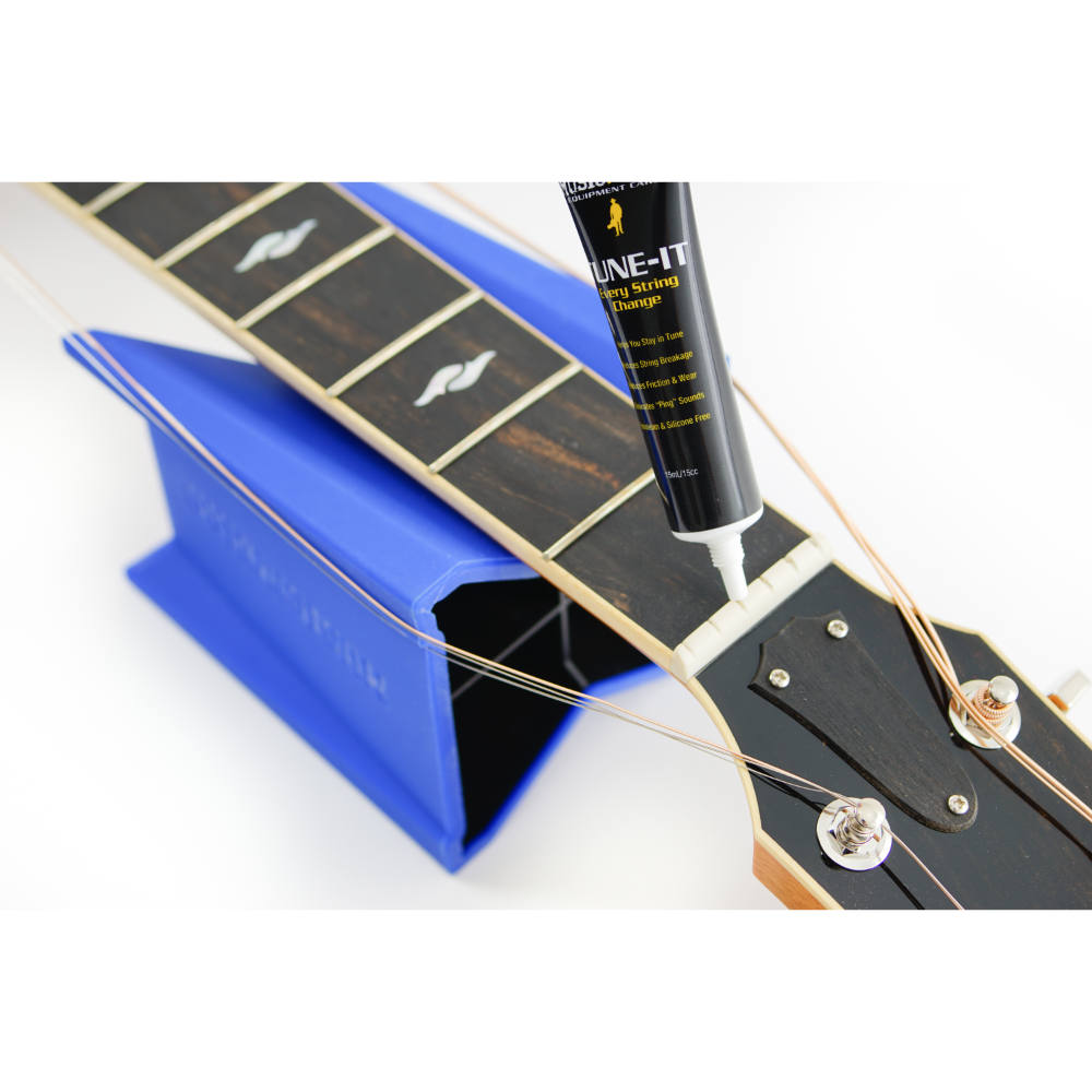 MUSIC NOMAD MN106 チューニングサポートリキッド 使用例画像7