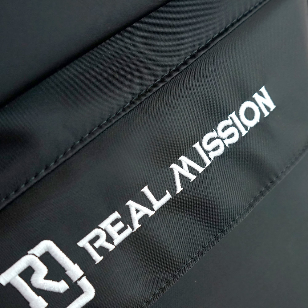 REAL MISSION(リアルミッション) Venus07-B Black 防水 エレキベースケース・ギグケース 正面のロゴ