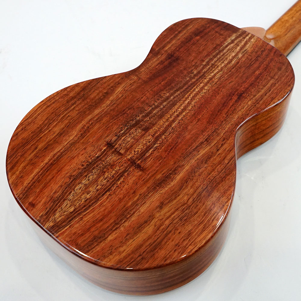 KoAloha KCM-00 Concert KOA series コンサートウクレレ コアロハ ボディ裏画像