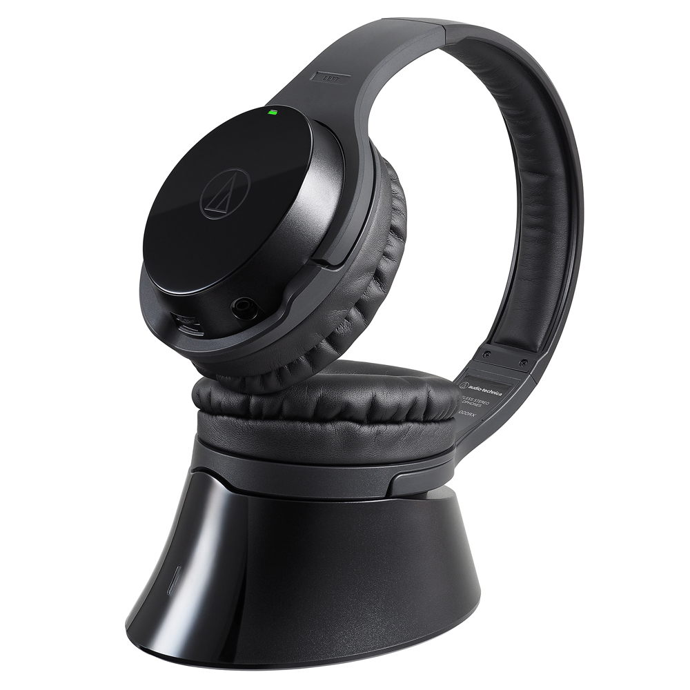 AUDIO-TECHNICA ATH-EP1000IR 楽器用ワイヤレスヘッドホンシステム 充電中