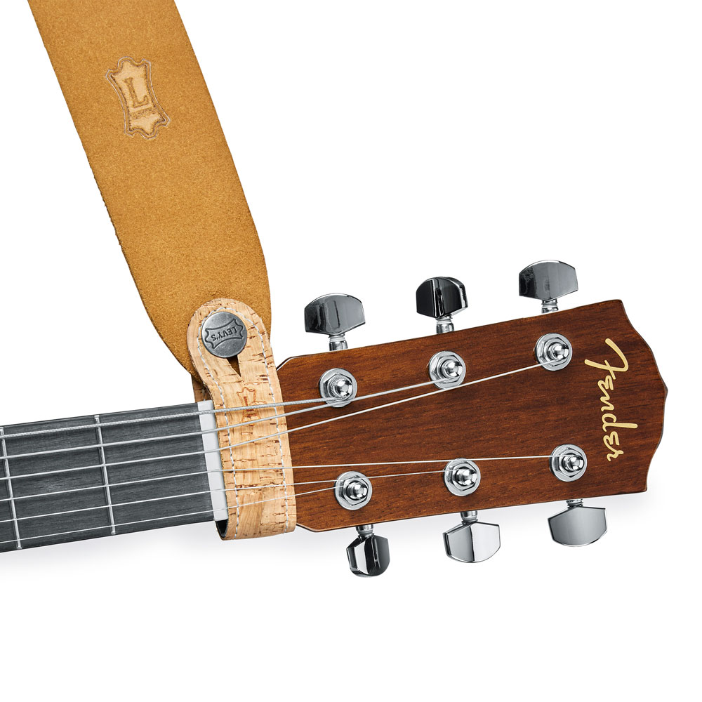 LEVY’S MM18X-NAT Acoustic Adapter ストラップアダプター 使用例