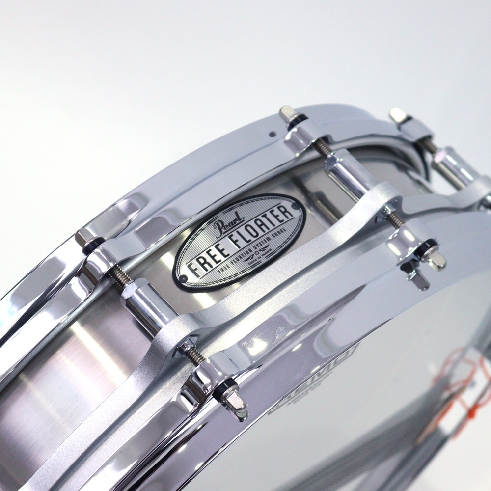 Pearl FTSS1435 Free Floating スネアドラム シェル部の拡大画像