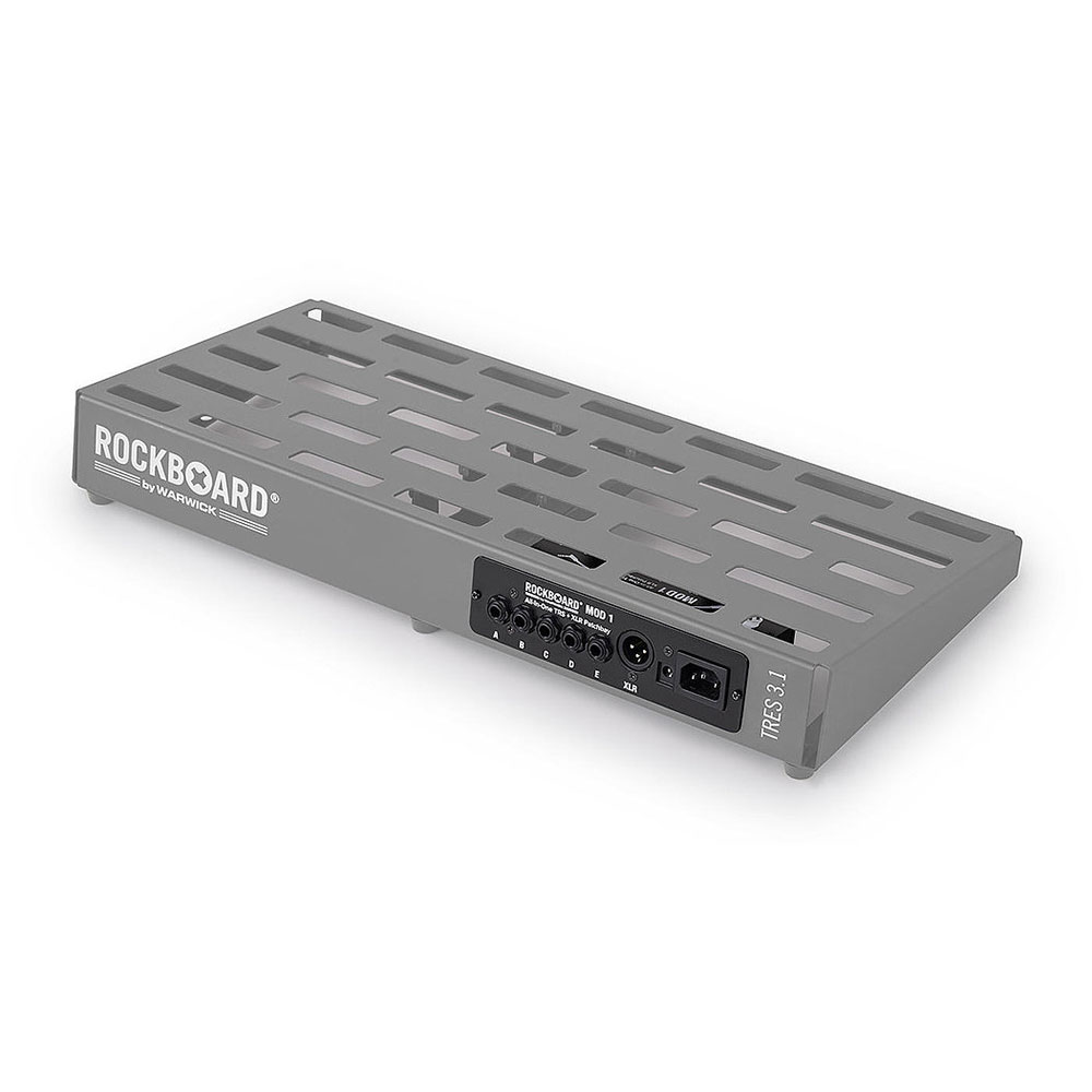 RockBoard RBO B MOD 1 V2 All-in-One TRS & XLR IEC & Barrel Patchbay ペダルボード用 パッチベイ ペダルボード装着イメージ画像