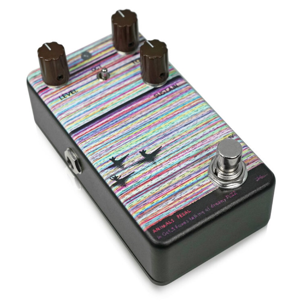 Animals Pedal In Oct，3 Foxes talking of dreamy FUZZ ファズ ギターエフェクター 斜めの画像