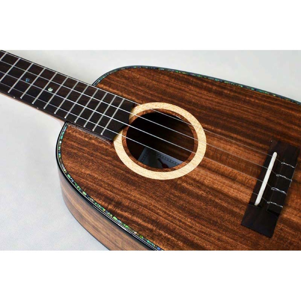 Uma Ukulele UK-30SCP パイナップル型 コンサートウクレレ アップの画像