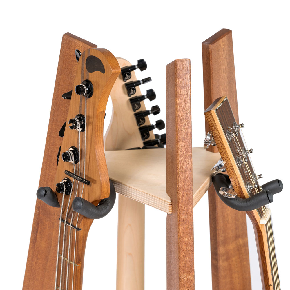 Ruach Music RM-GR1-M 3-Way Guitar Rack Mahogany ギタースタンド 使用例