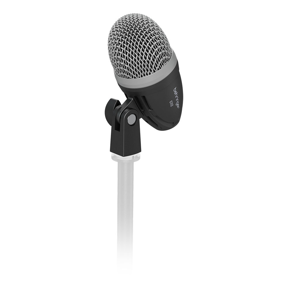 BEHRINGER C112 バスドラム用ダイナミックマイクロホン スタンドに付けた画像