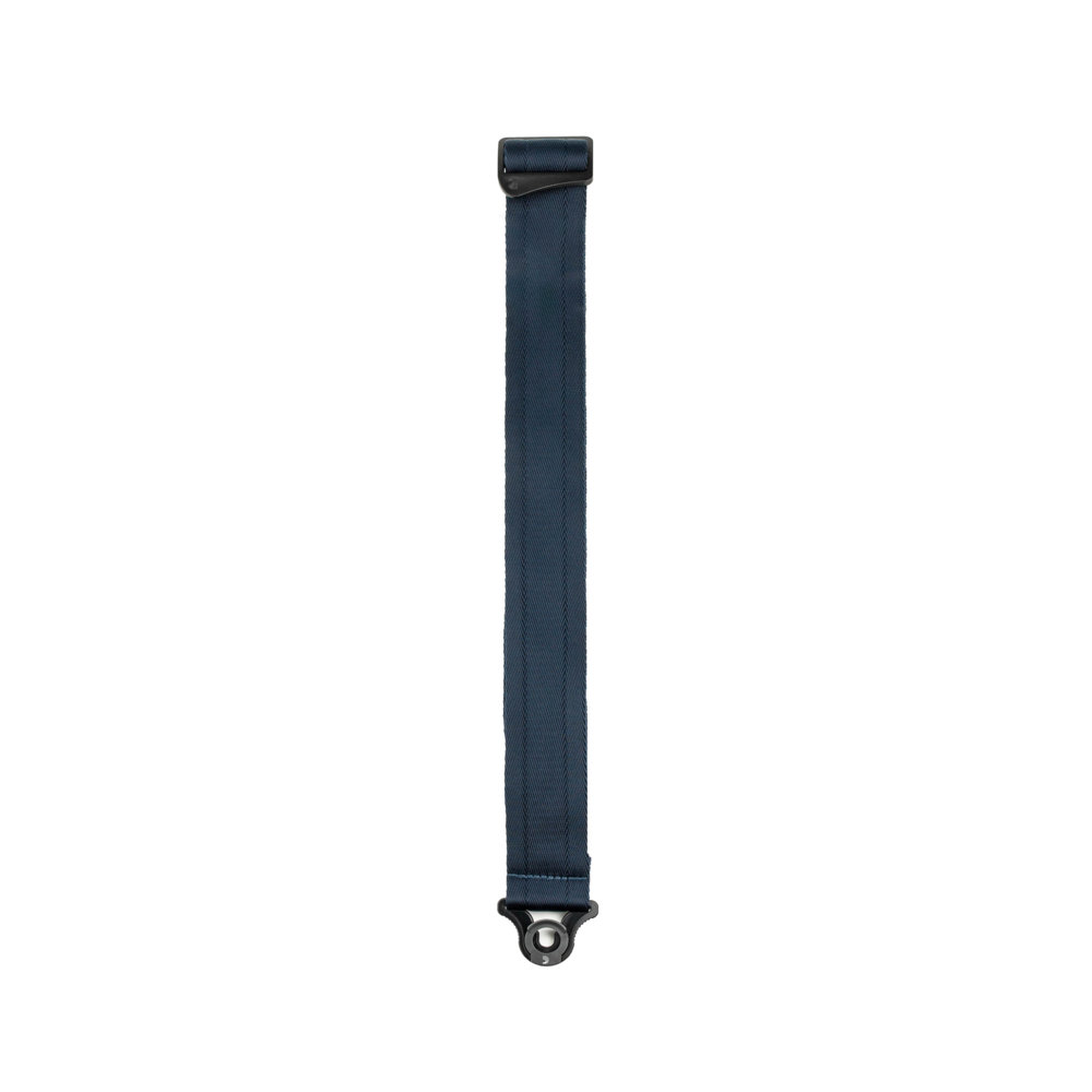 Planet Waves by D’Addario 50BAL10 Autolock Strap Midnight ギターストラップ ロック機構とストラップ画像
