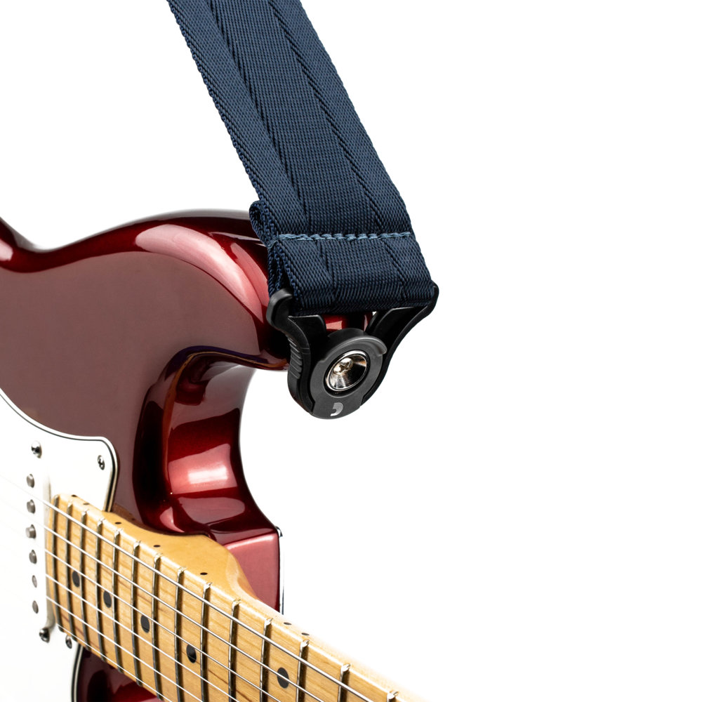 Planet Waves by D’Addario 50BAL10 Autolock Strap Midnight ギターストラップ 取り付けイメージ画像