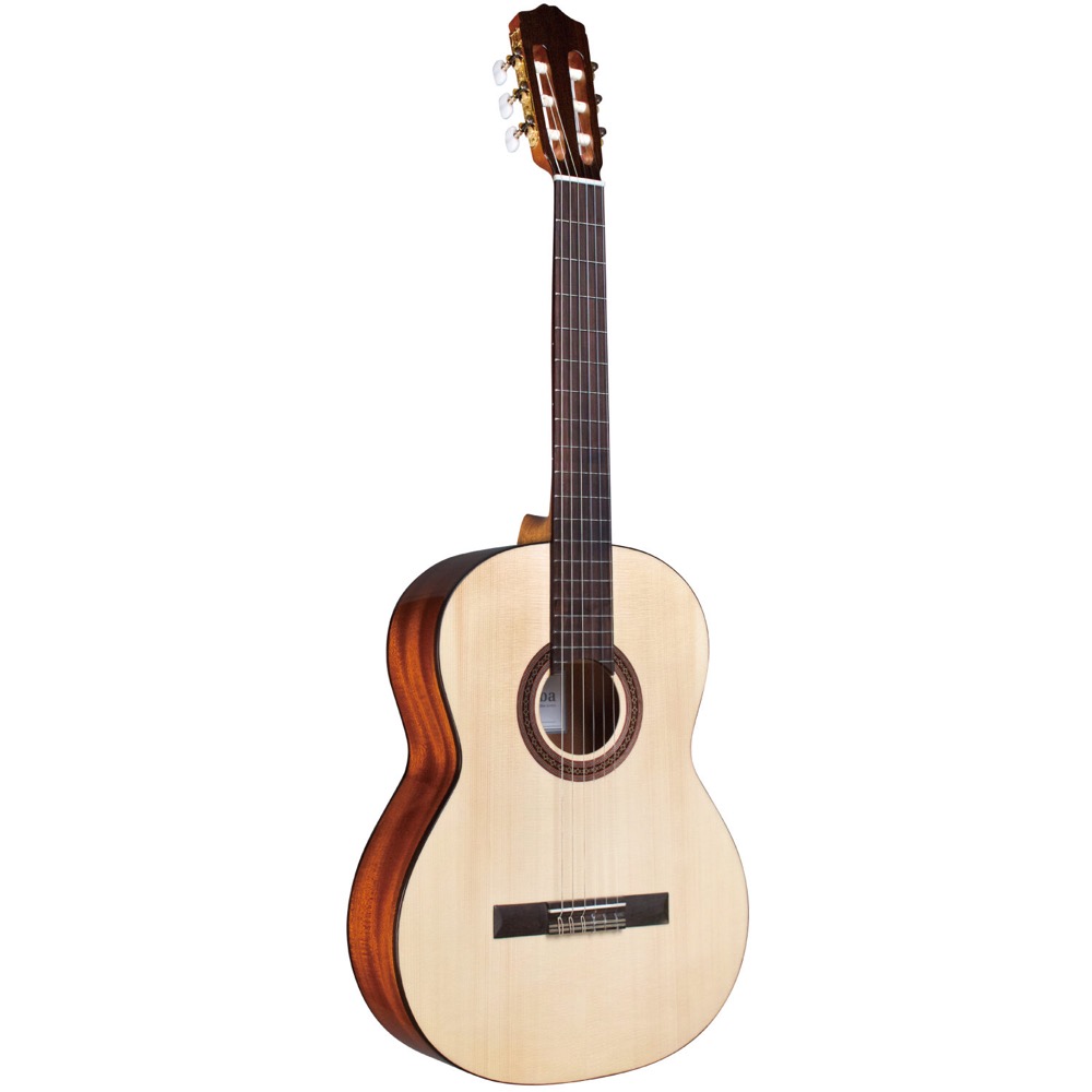 Cordoba C5 SP クラシックギター 斜めアングル画像