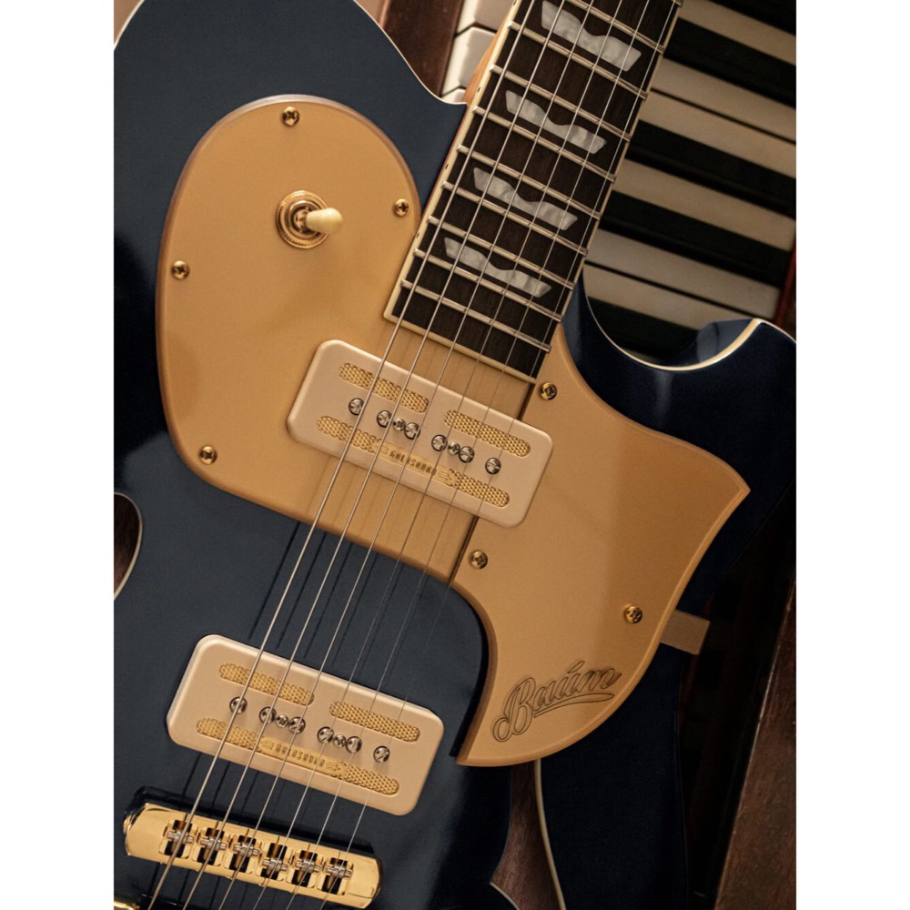 Baum Guitars Leaper Tone with Tremolo Deep Sea エレキギター