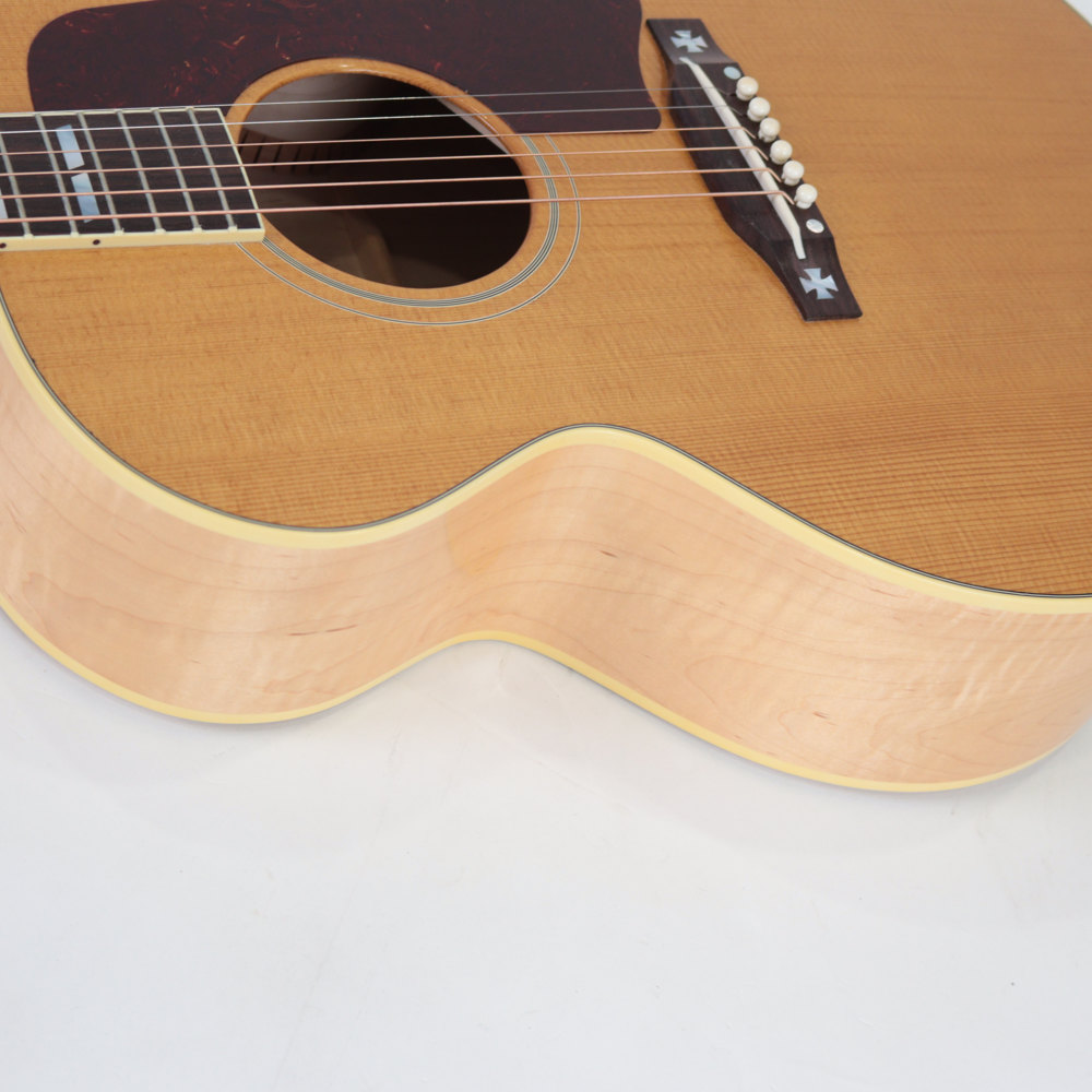 Gibson Custom Shop 1952 J-185 Antique Natural アコースティックギター サイド画像
