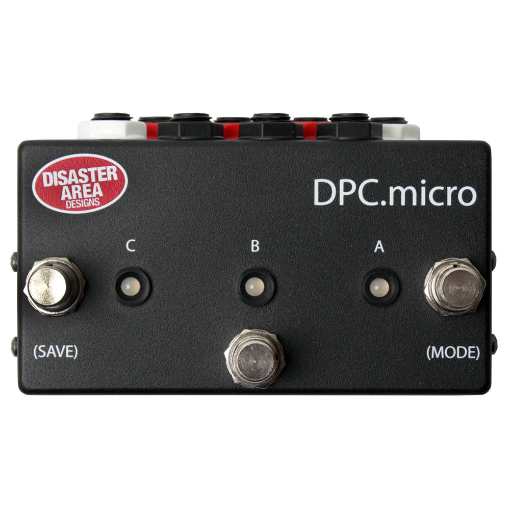 Disaster Area Designs DPC.micro 3ループ プログラマブルスイッチャー MIDI In MIDI Thru搭載 本体正面。フットスイッチ