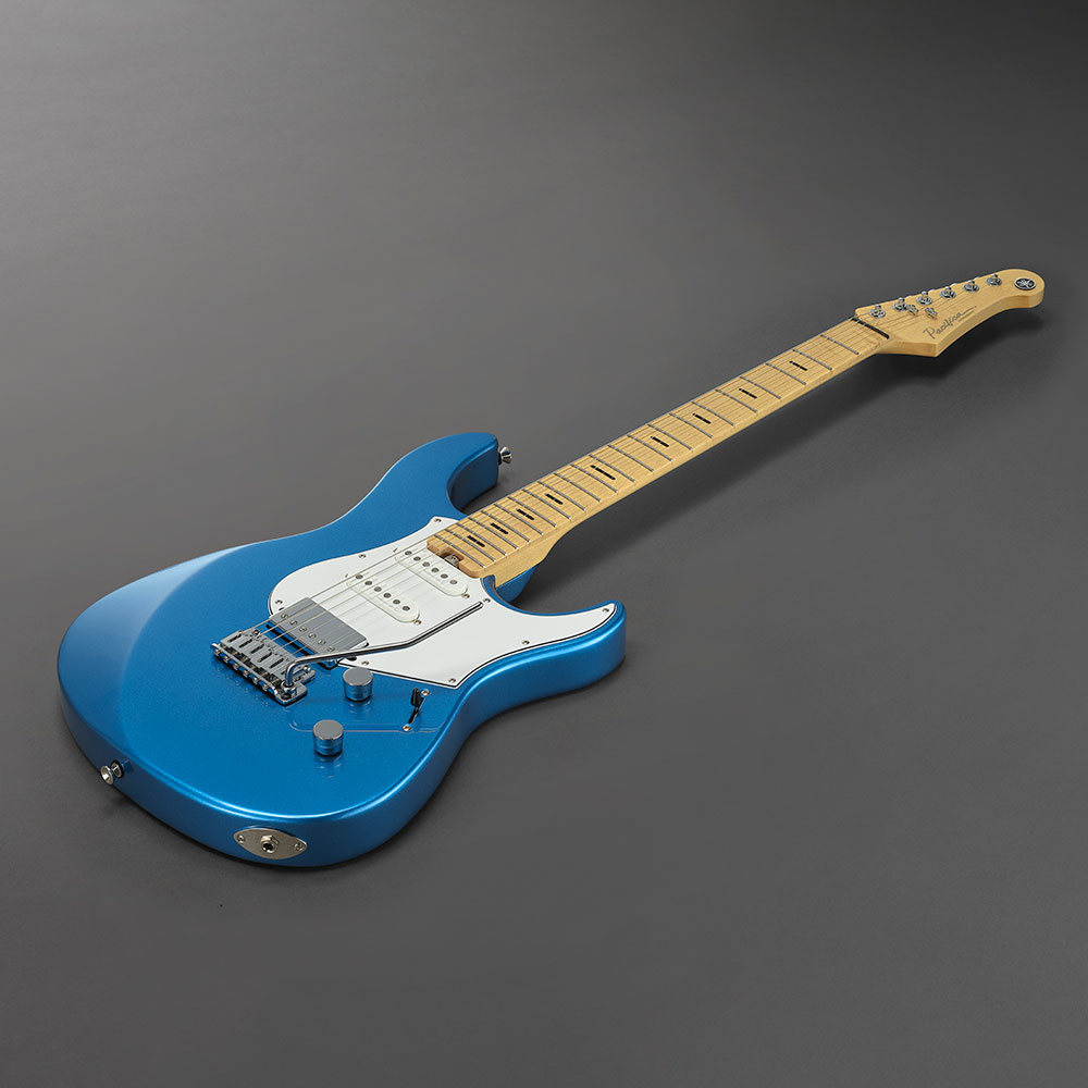 YAMAHA ヤマハ PACP12M SB Pacifica Professional パシフィカプロフェッショナル エレキギター 全体像