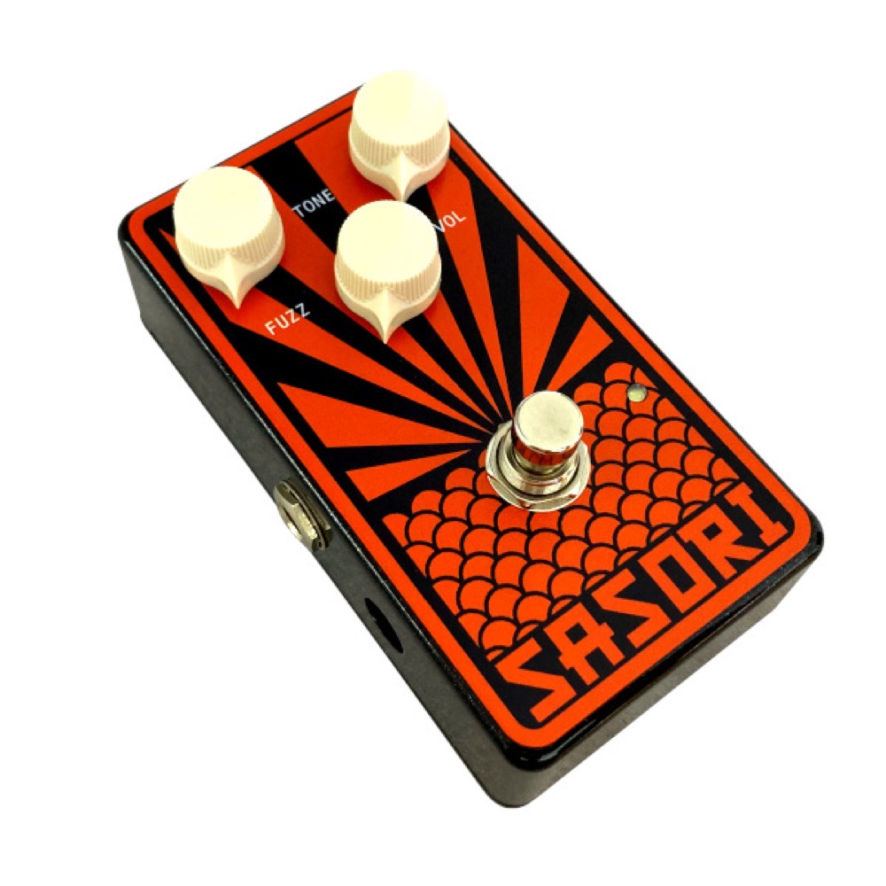 SolidGoldFX ソリッドゴールドエフエックス SASORI Fuzzファズ ギターエフェクター 斜めアングル画像