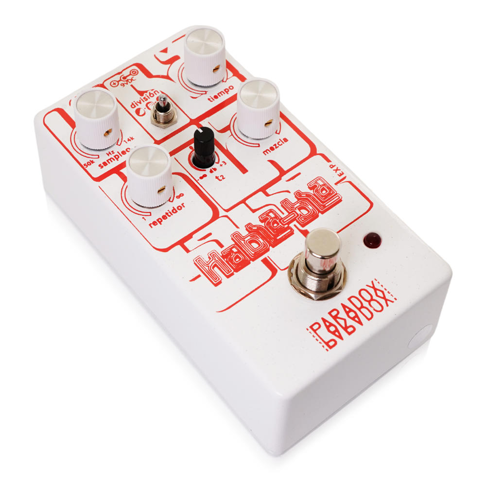 Paradox Effects HABLA-BLA ディレイ ギターエフェクター フットスイッチ側からのアングル