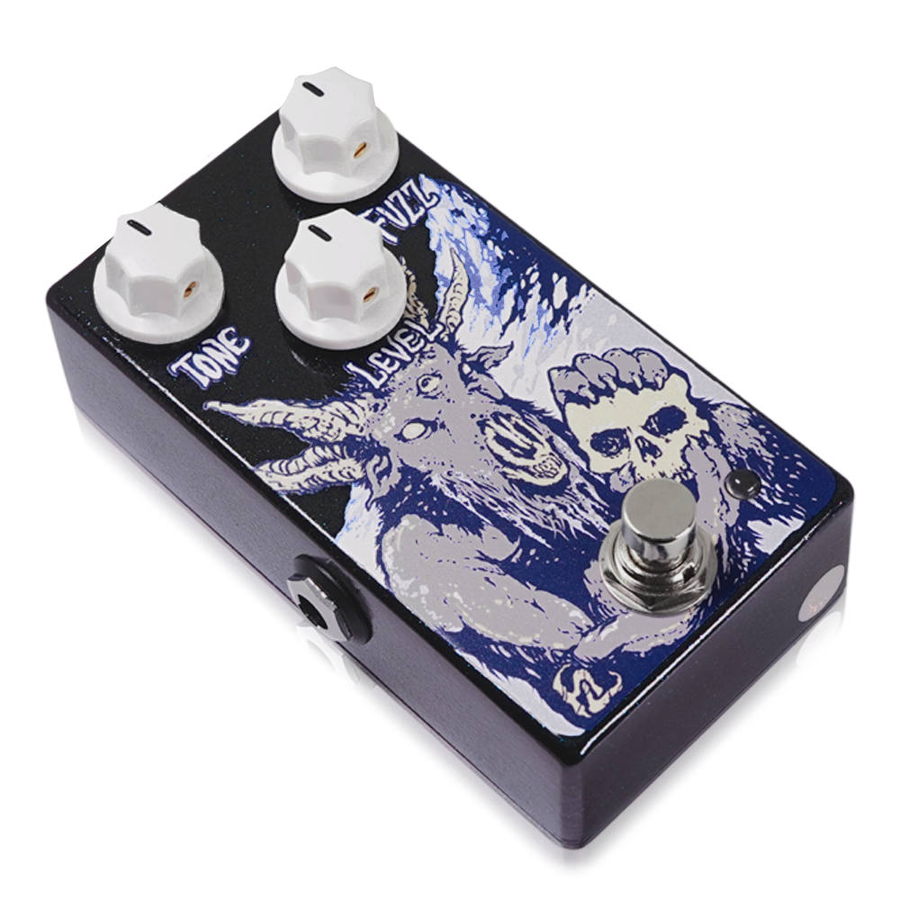 Haunted Labs ホーンテッドラボ Frost Bite ファズ ギターエフェクター 斜めアングル画像