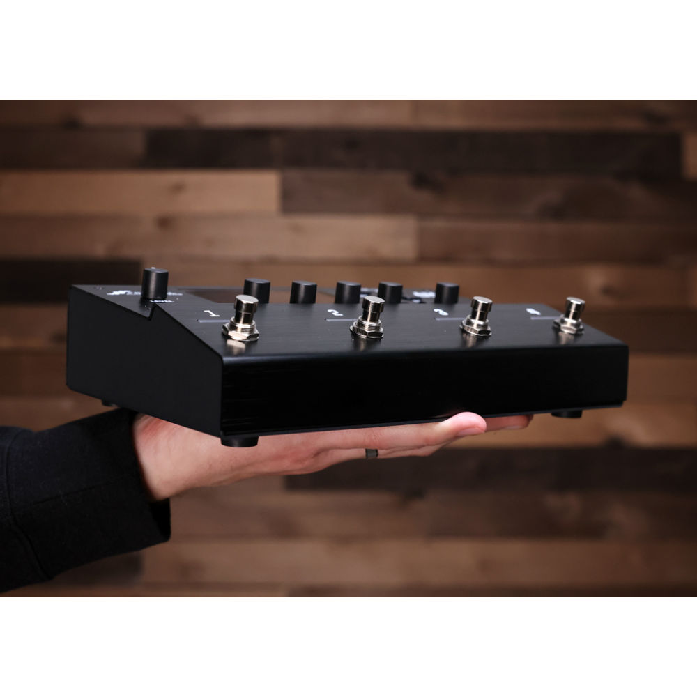 Fractal Audio Systems フラクタルオーディオシステムズ AM4 アンプモデリング マルチエフェクター 本体サイズイメージ