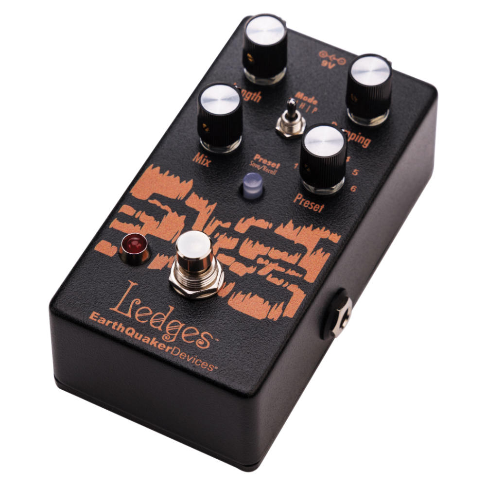EarthQuaker Devices アースクエイカーデバイセス EQD Ledges Black Amber 限定カラー リバーブ ギターエフェクター 右斜めアングル画像