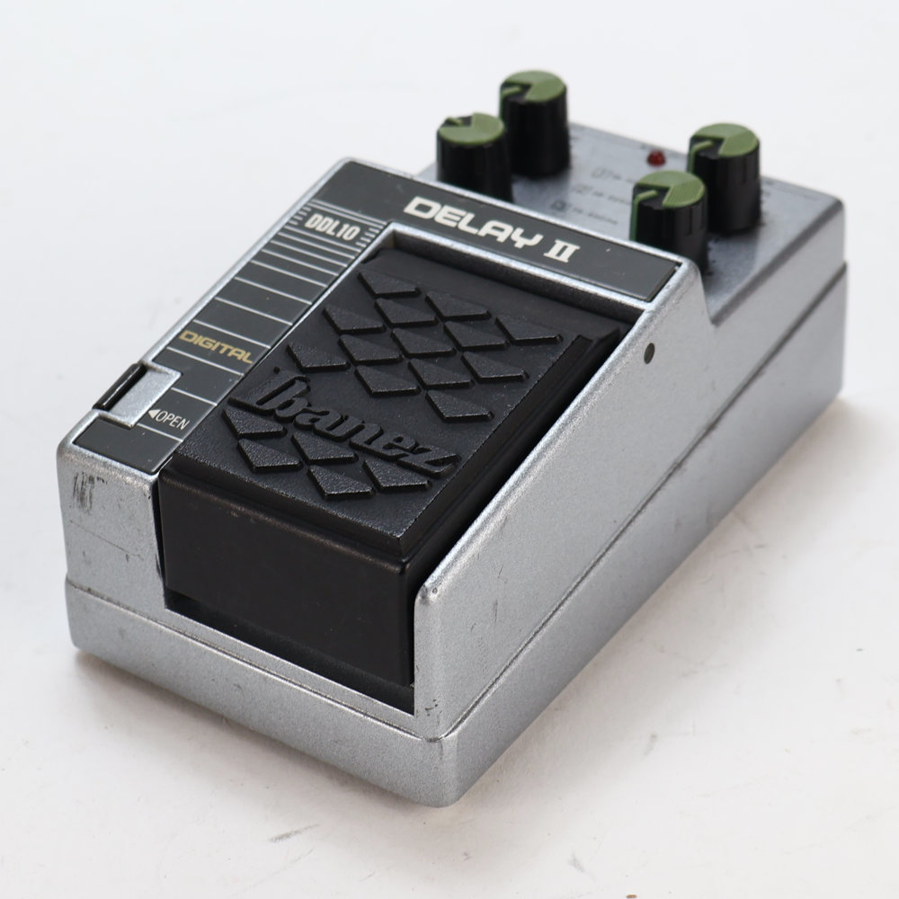 【中古】 ディレイ エフェクター Ibanez アイバニーズ DDL10 DELAY II ギターエフェクター MADE IN JAPAN 日本製 側面