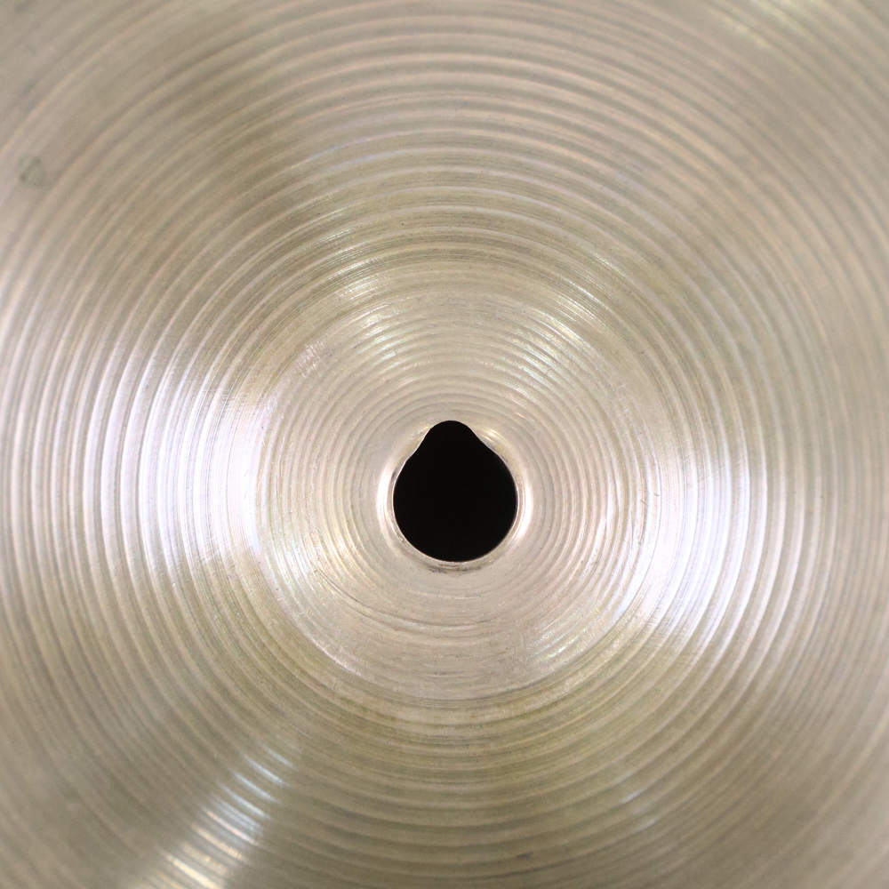 【中古】 リベット付き ドラムシンバル ジルジャン ZILDJIAN A Zildjian 20インチ 取り付け穴画像