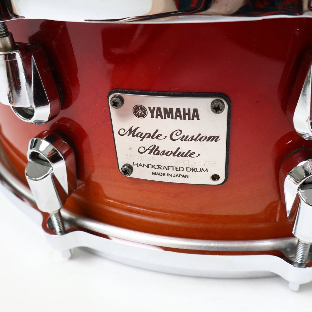 【中古】 スネアドラム ヤマハ YAMAHA ASD0545 Maple Custom Absolute 14x5.5 Made in japan アップ