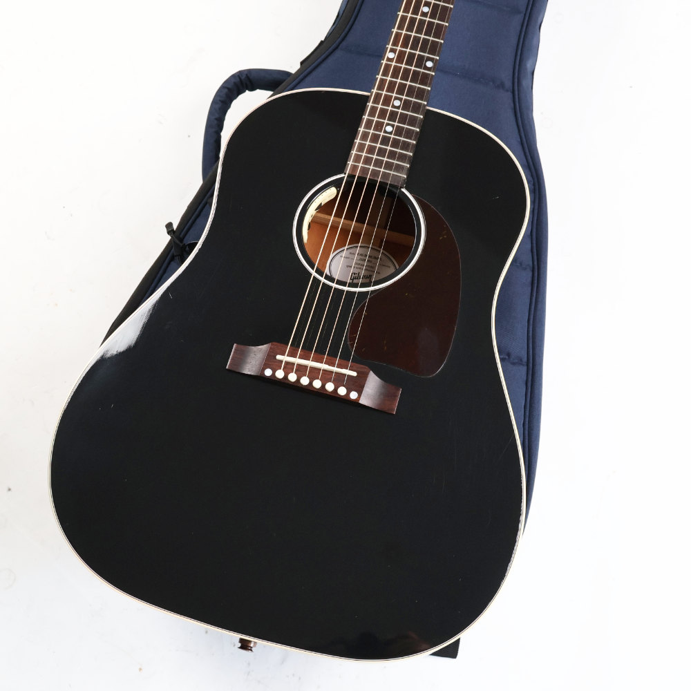 【中古】 アコースティックギター Gibson J-45 Ebony Gloss 2023年製 ギブソンJ45 L.R.Baggs Anthemピックアップシステム搭載 ボディ画像
