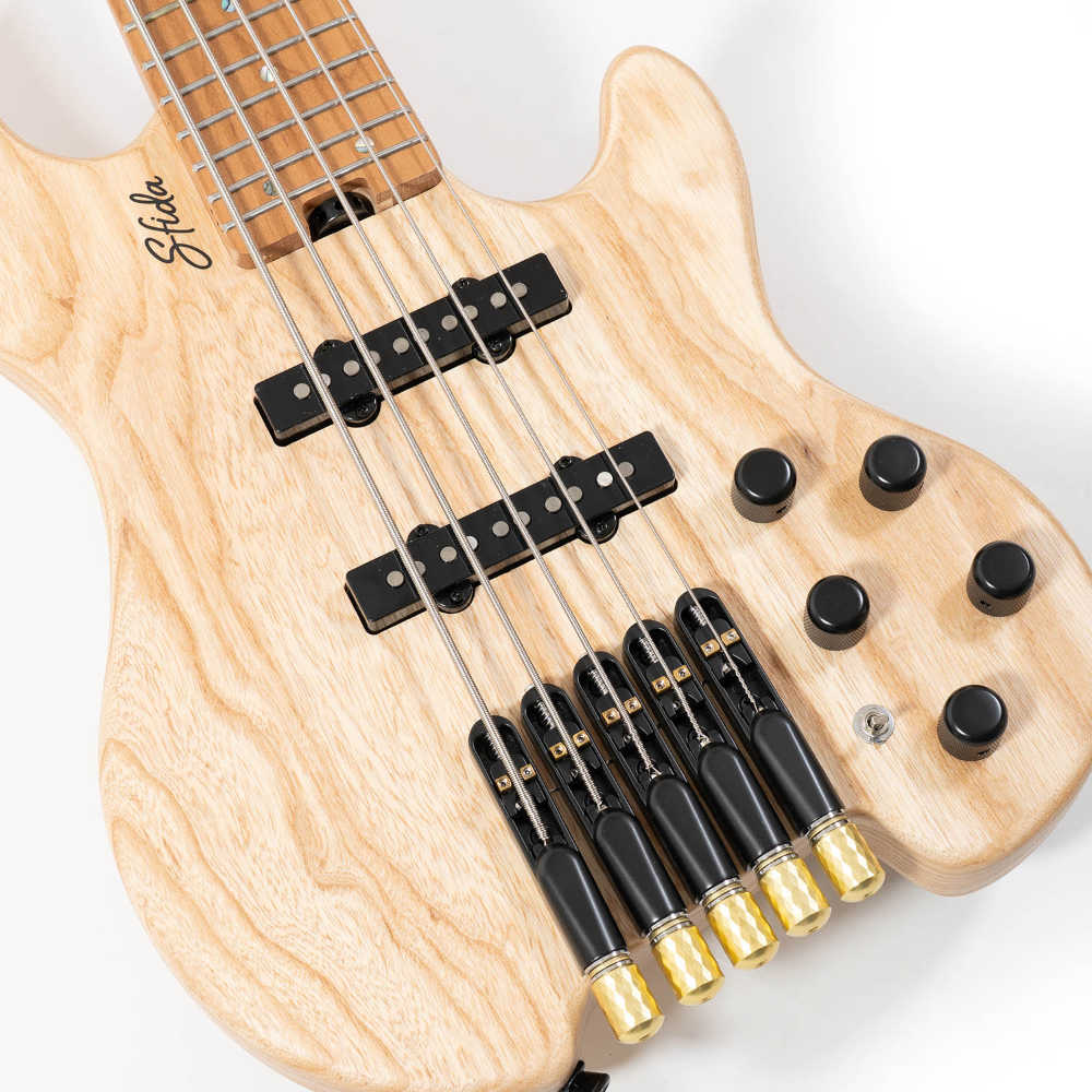 Sfida スフィーダ SHB-850ASH NA 5弦エレキベース ヘッドレスベース ボディ斜めアングル画像