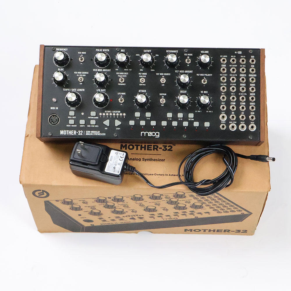 【中古】 シンセサイザー moog Sound Studio Mother-32&DFAM モーグ サウンドスタジオ Mother-32/DFAM/ミキサーセット 本体