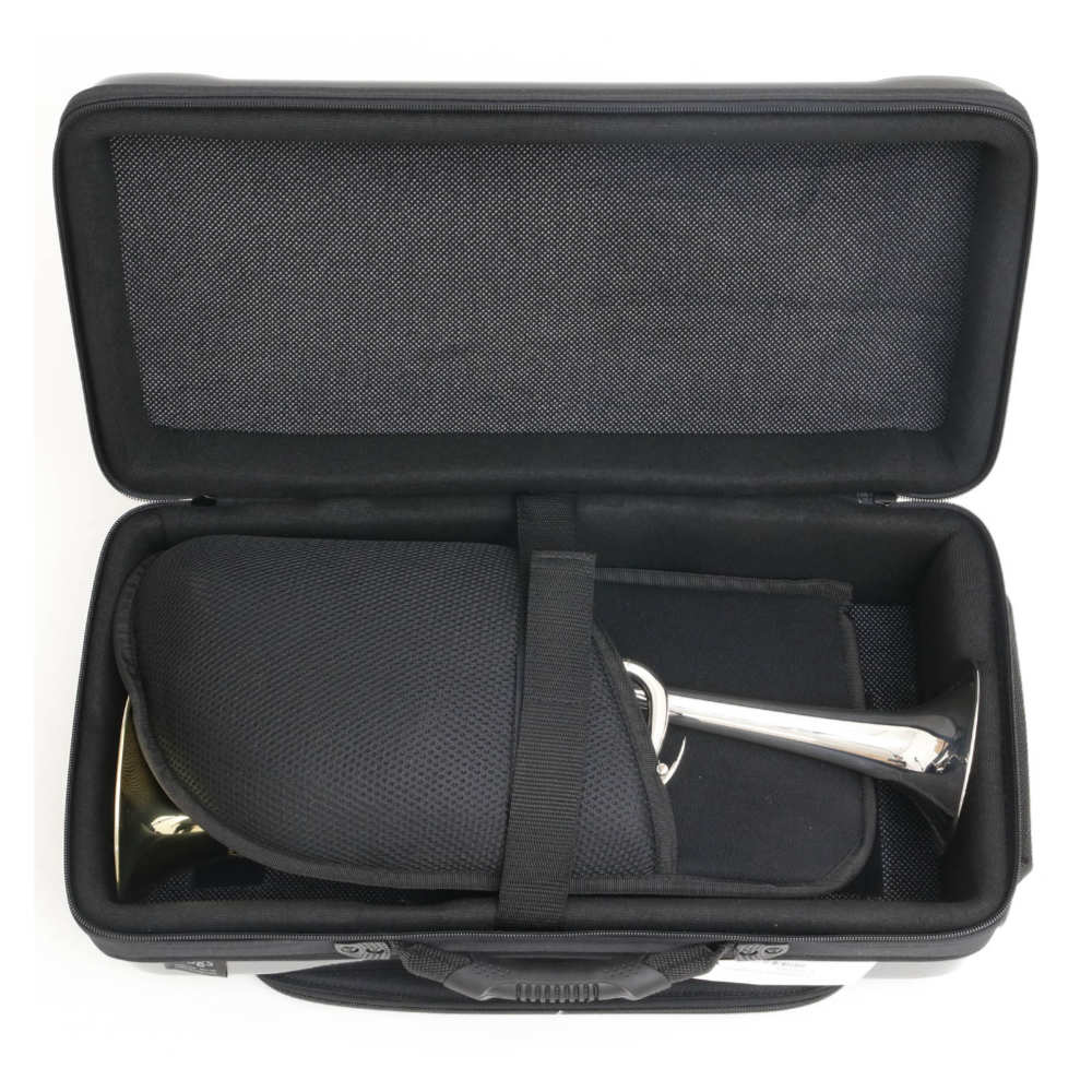 bags バッグス EC3TRM M-RED マルチトランペットケース 管楽器ケース 使用例画像4