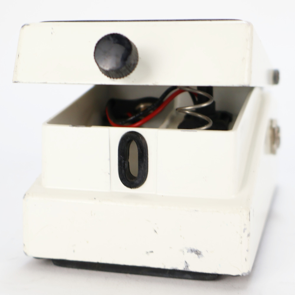 【中古】 クロマチックチューナー エフェクター BOSS TU-2 Chromatic Tuner ペダルチューナー 電池ボックスゴムパーツ
