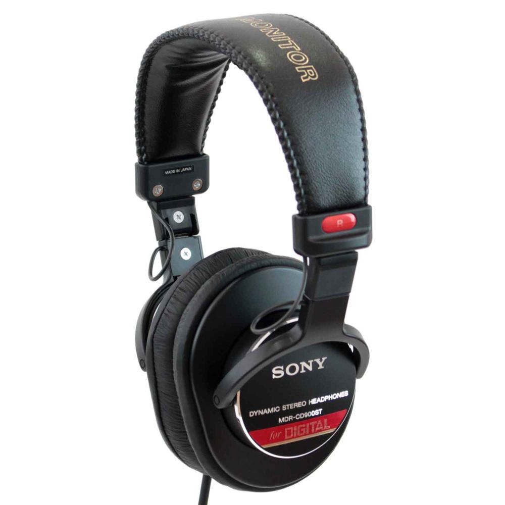 SONY(ソニー)MDR-CD900ST モニターヘッドホン です。